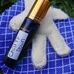 Chill TF Down Oil Blend Roller